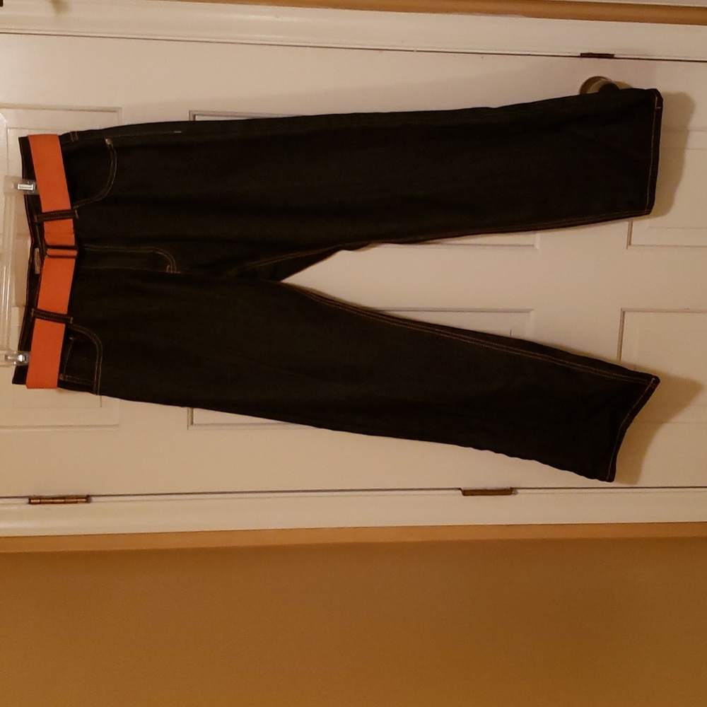 Urban Label  Embroidered pockets Jeans size 34 x 30 Like New
